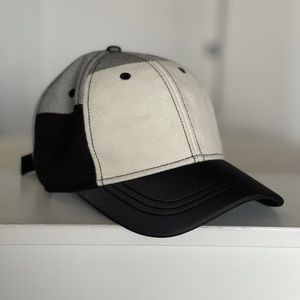 Lululemon hat cream black color block OS
